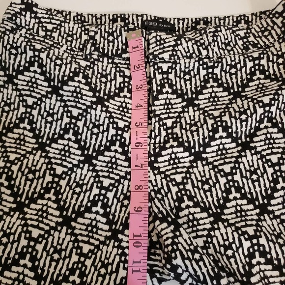 E39 by Eric Size 10 Black and White Graphic Print Pant Zip Ankle - Picture 7 of 9